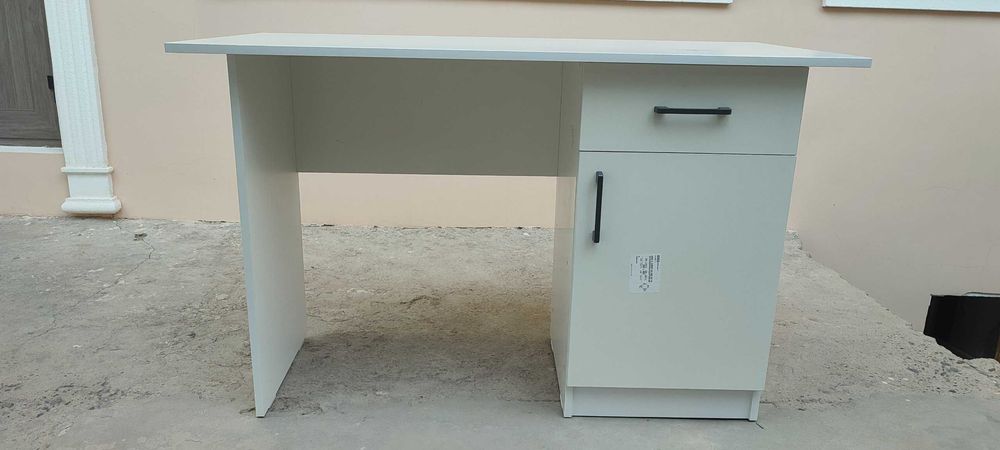 Комютерный стол 120х55