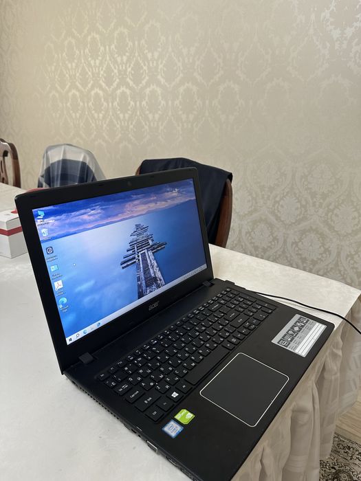 Продам ноутбук Acer в хорошем состояниии