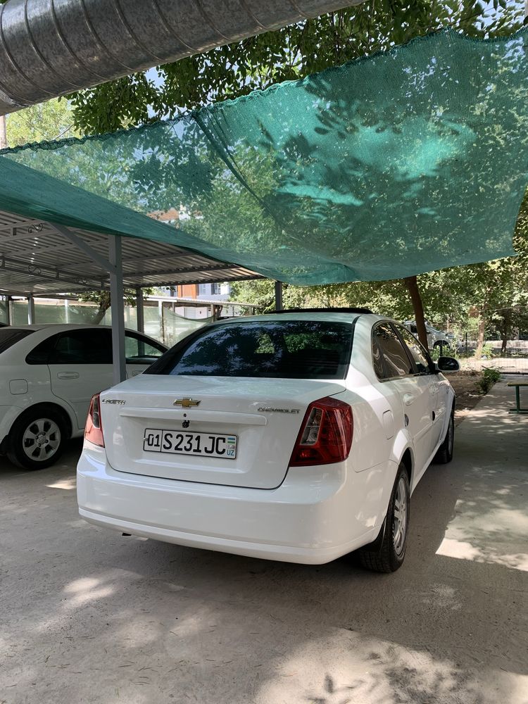 Lasseti 1,6 Avtomat Sotiladi
