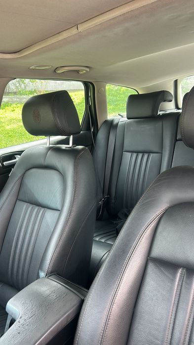 Vând Alfa Romeo 159