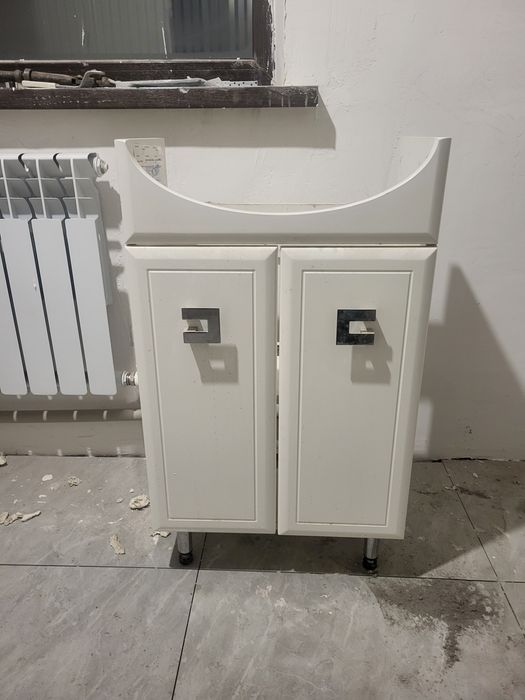 Продам тумбу  под раковину