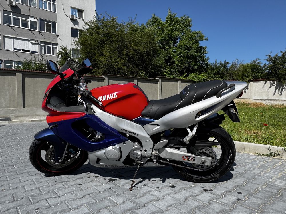 Yamaha Thundercat YZF600R