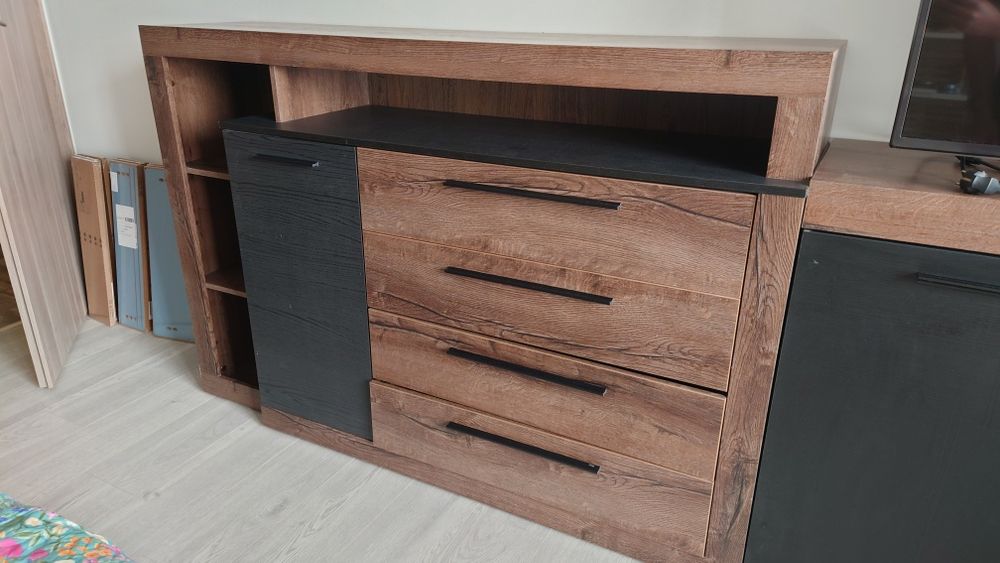 Скрин с чекмеджета