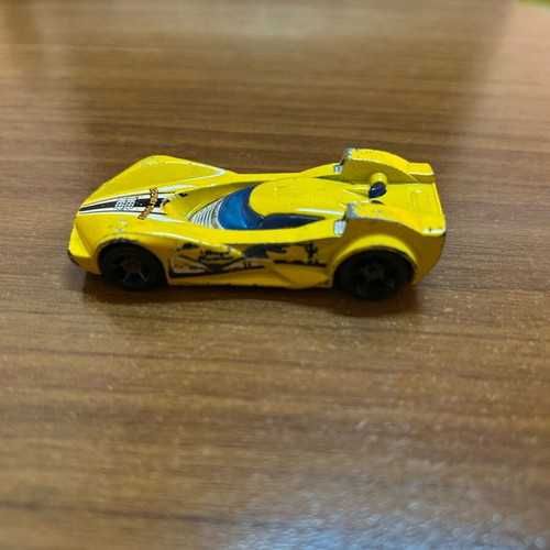 Hot wheels количка
