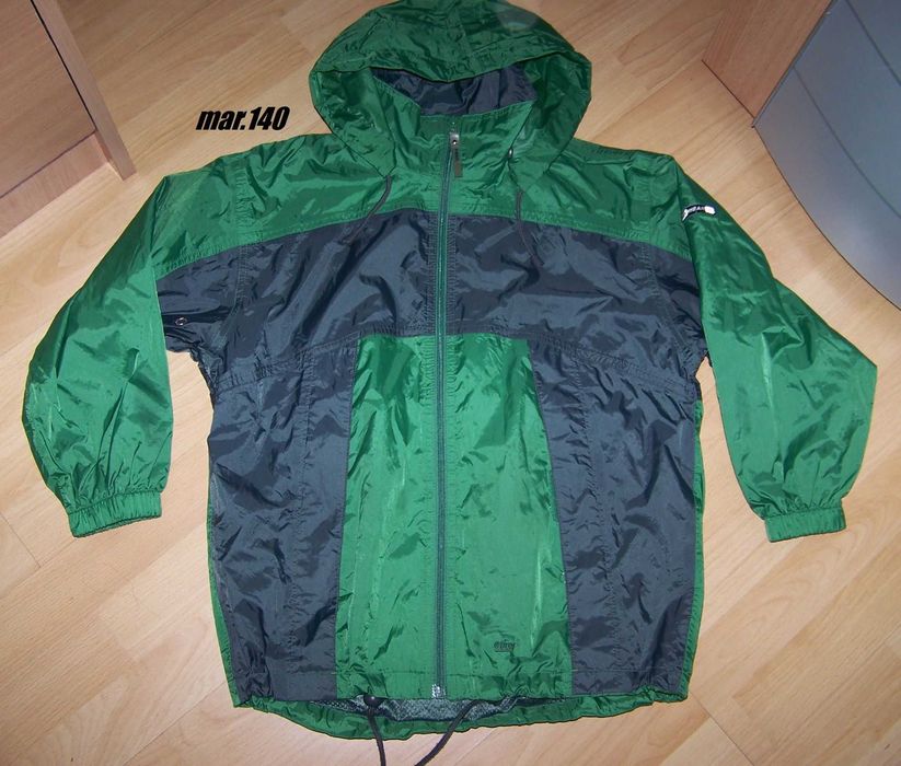 Set geaca si pantaloni de ploaie mar.128 si 140