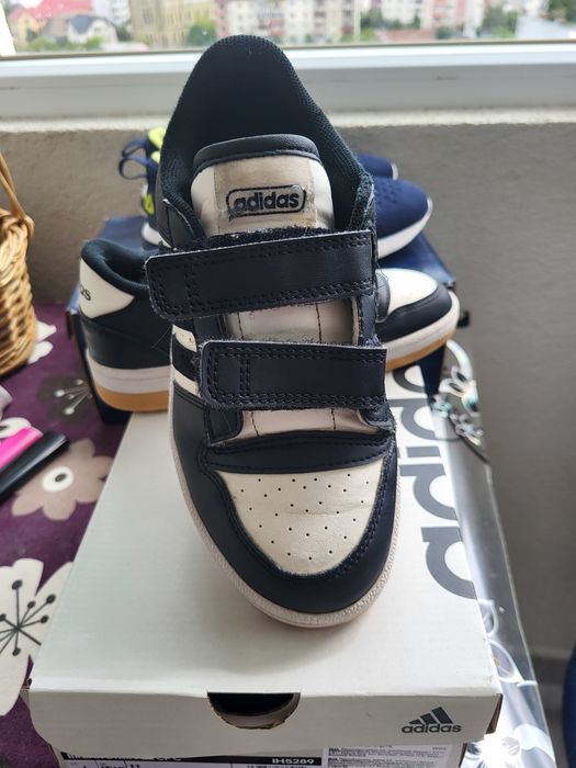 Vând adidasi Adidas mar 32
