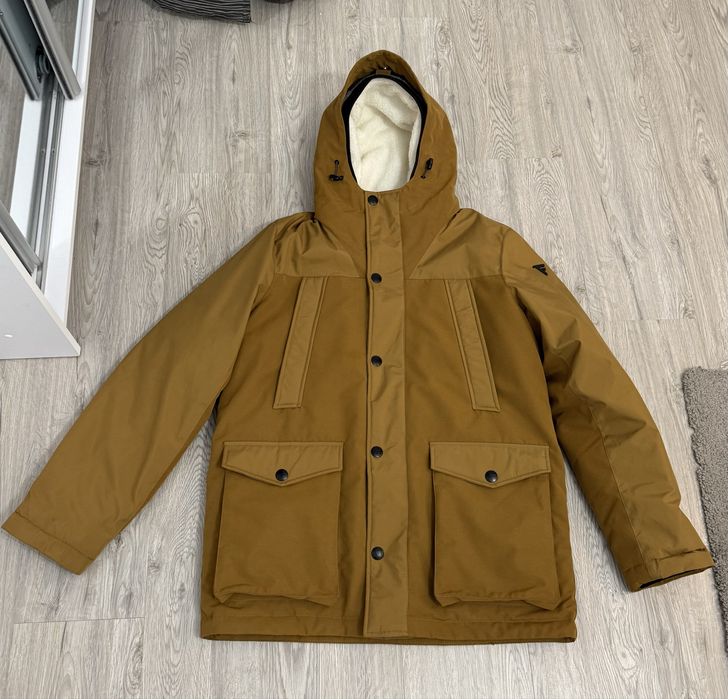 Geaca iarna FredMello,bej marimea XL,noua(este in realitate M/L)
