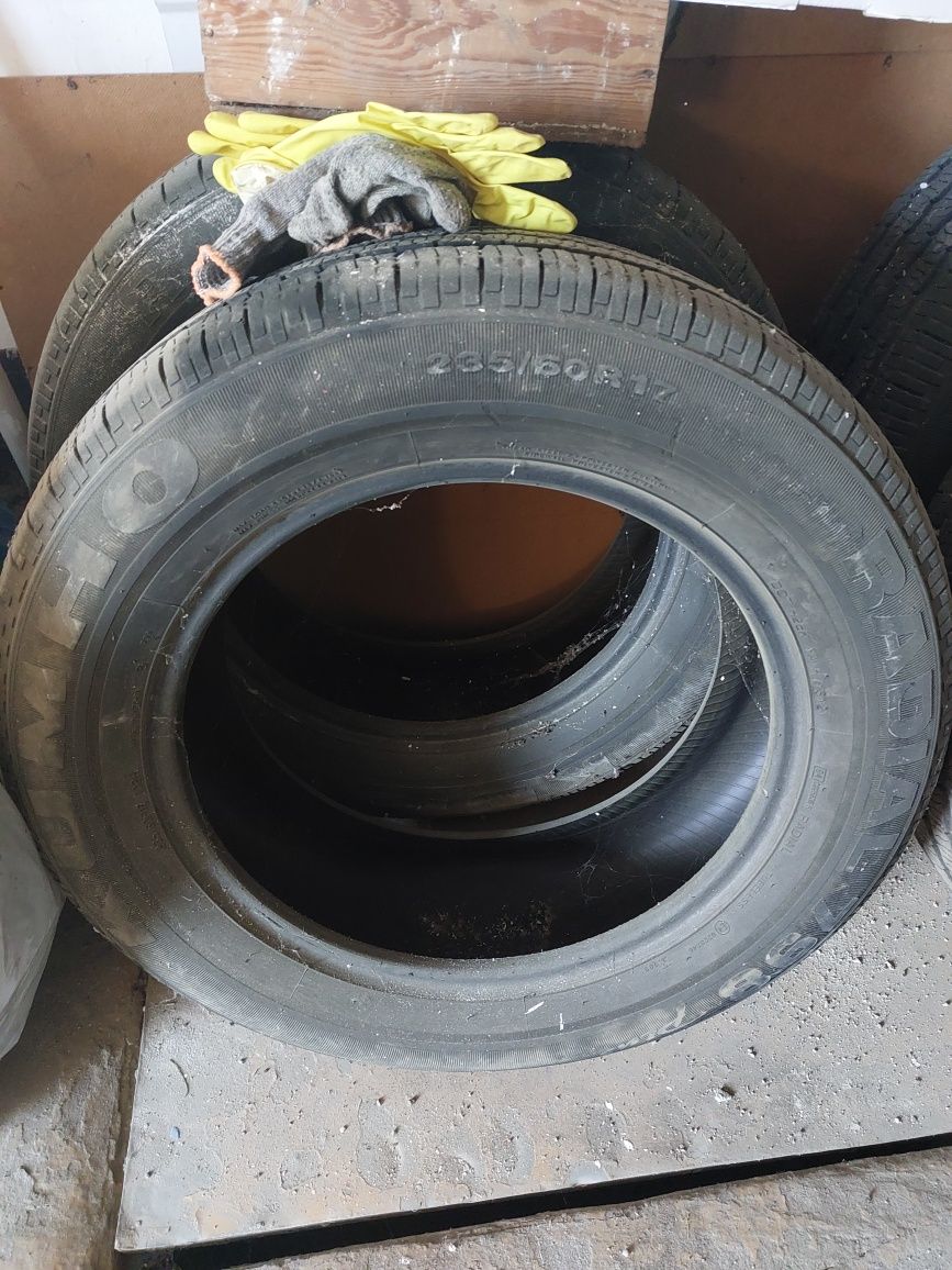 Шины Kumho 235/60/R17