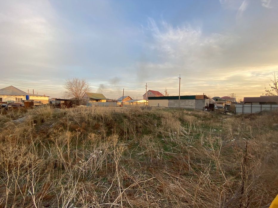 земля 8 соток.