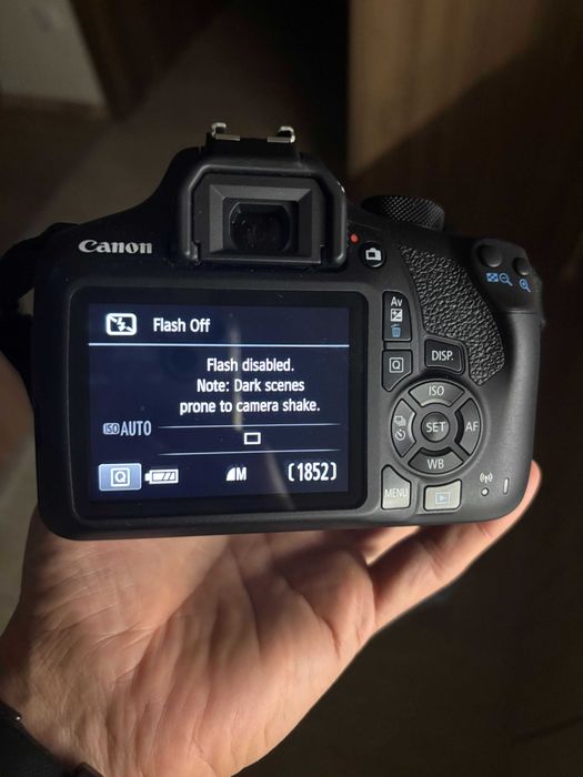 Фотоапарат Canon 1300D Комплект
