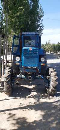 Traktor t40 sotiladi