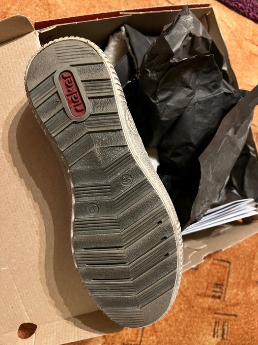 Ghere Reiker cu blanita 37