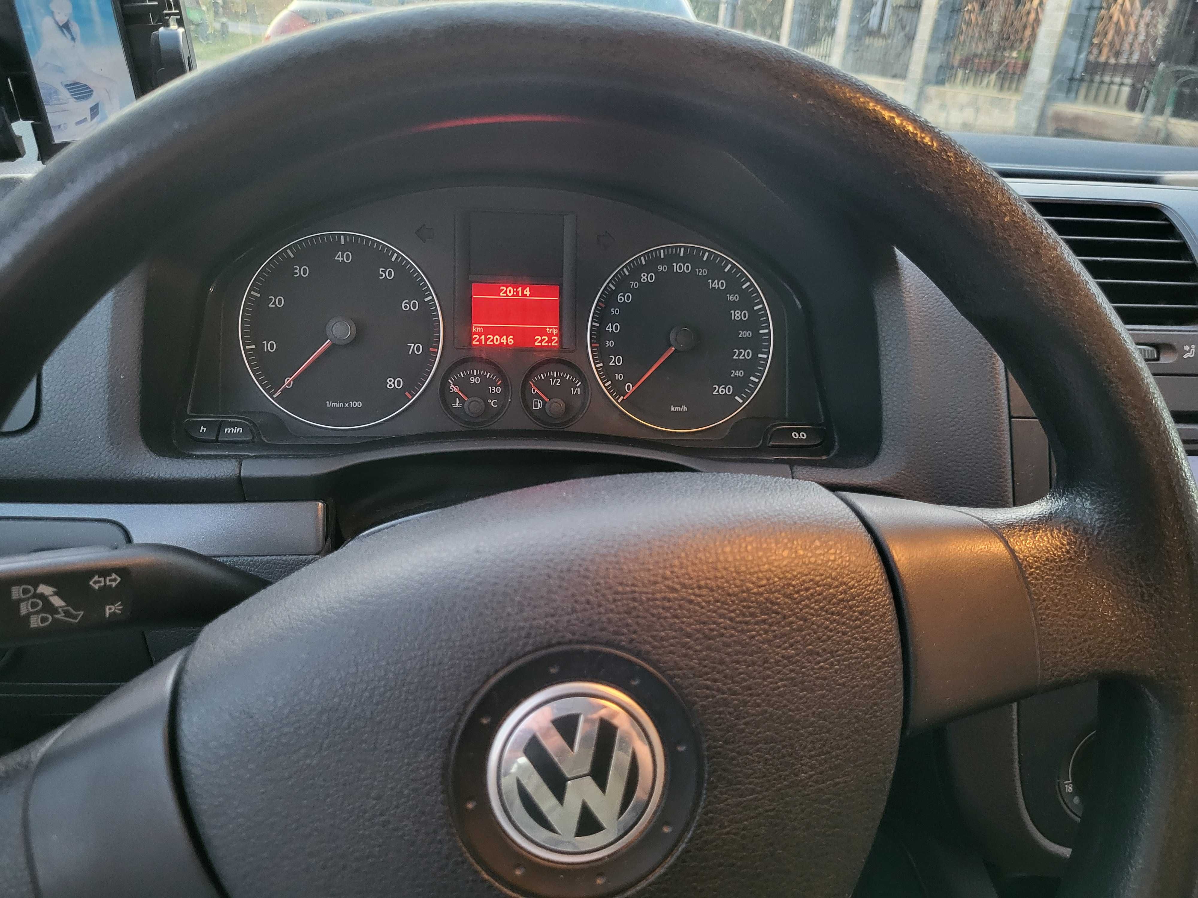 Golf 5 1.6 102коня 2007година