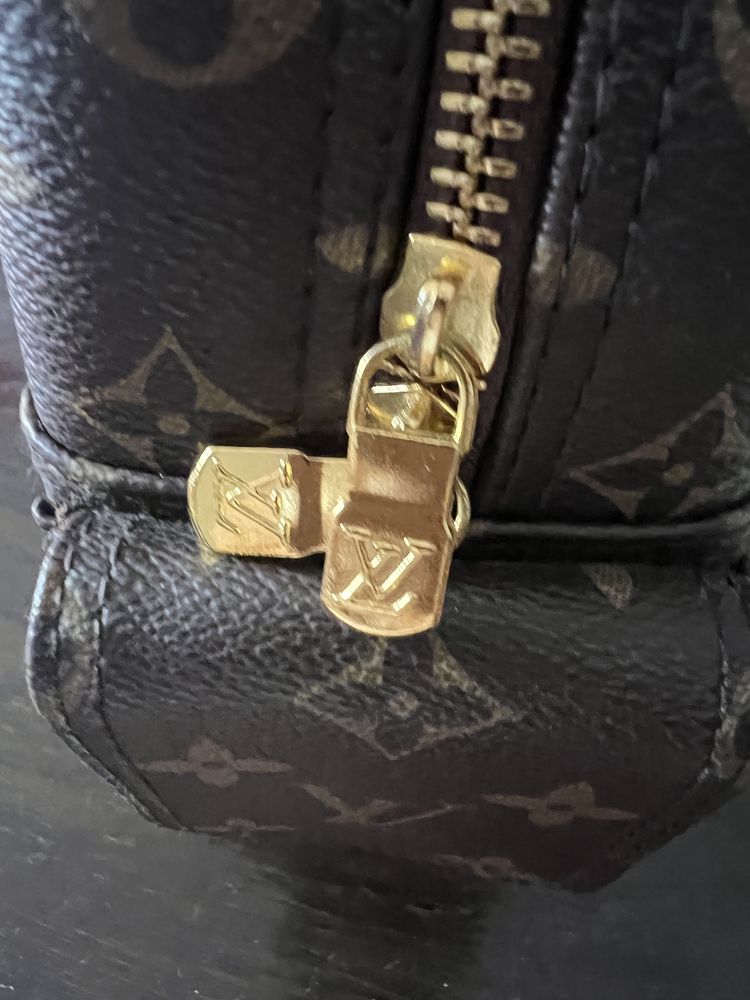 Дамска чанта Louis Vuitton