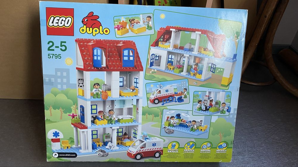 продавам чисто ново Lego Duplo 5795