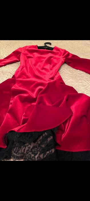 Продам новое платье королевский бархат