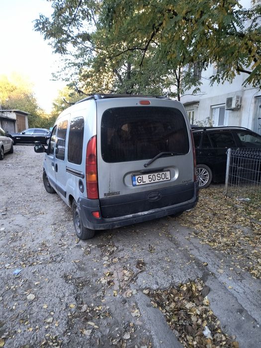 Vând Renault kangoo
