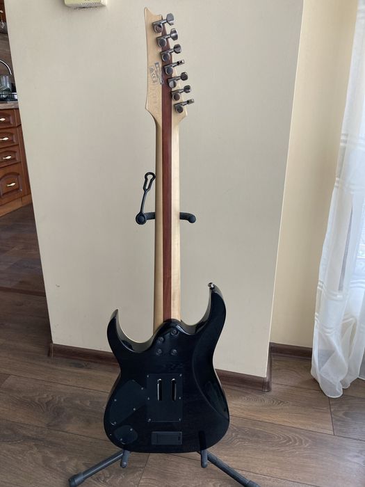 Китарата Ibanez RGIR27E