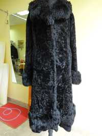 продавам дамско палто ново черно дълго със гарнитура   САМО СЕГА