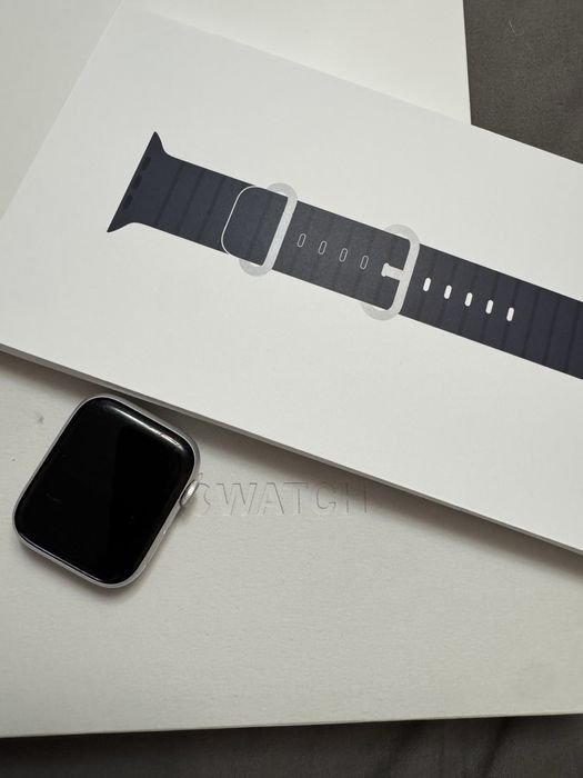 Apple whatch se2 44 mm