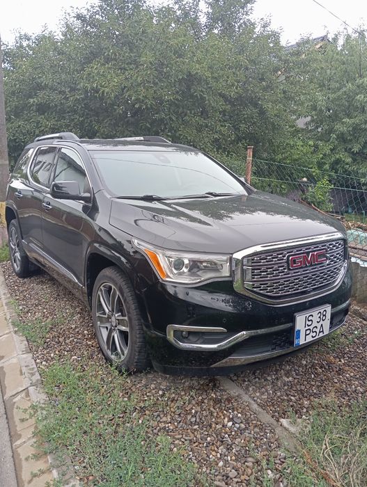Vând urgent Jeep GMC cu 6 locuri în stare perfecta de funcționare