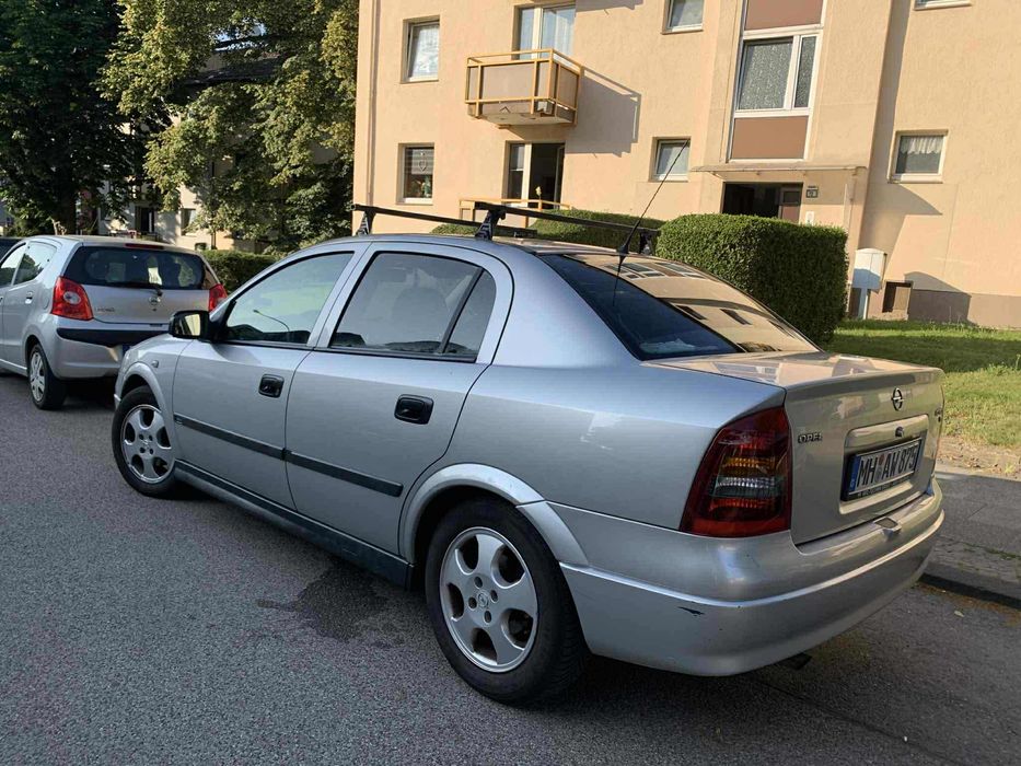 Opel astra 1.6 benzina clima