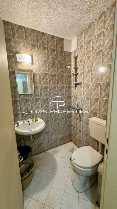 Тристаен апартамент за продажба в кв. Кършияка