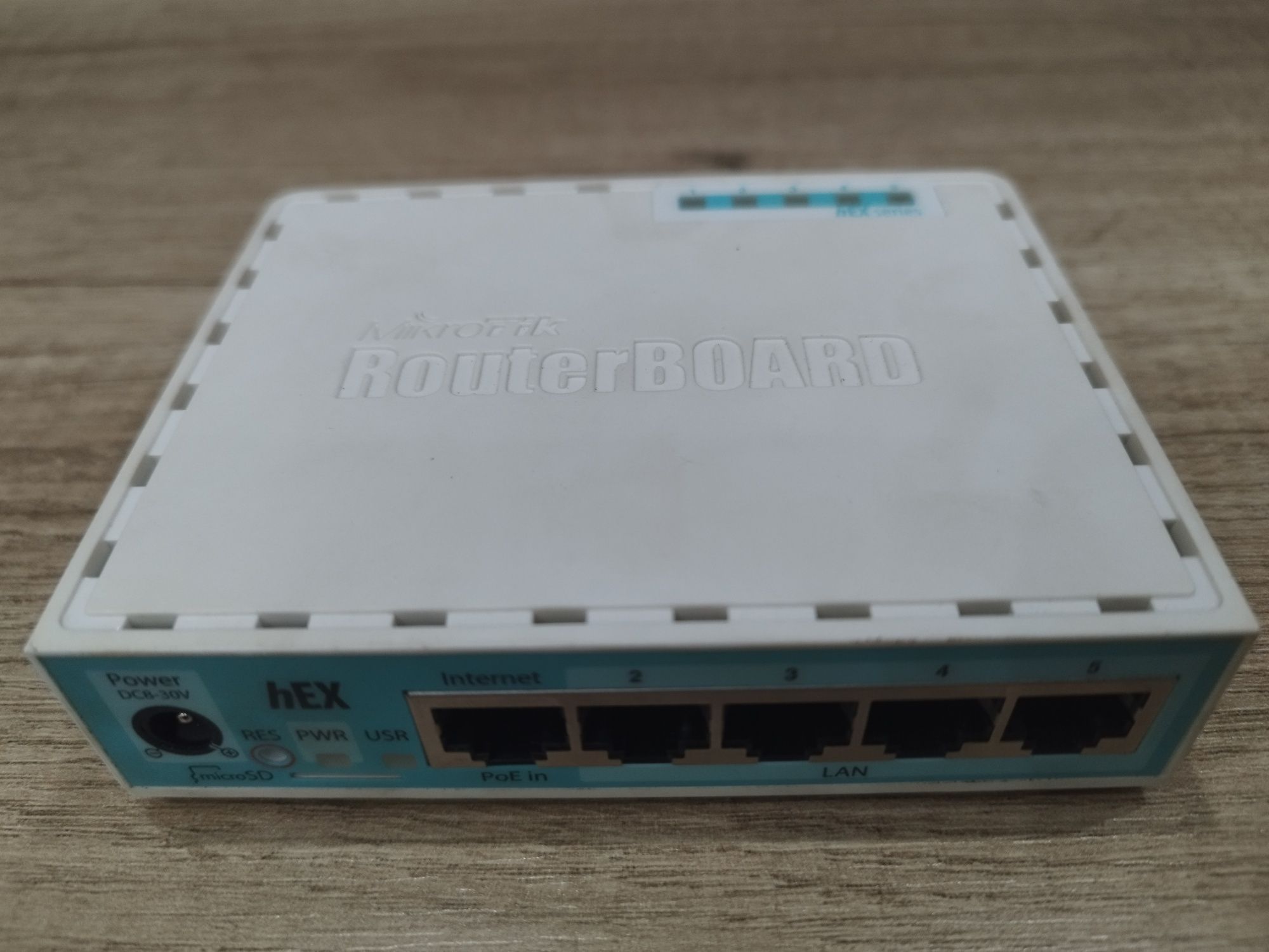 Продам Mikrotik гигабитный маршрутизатор