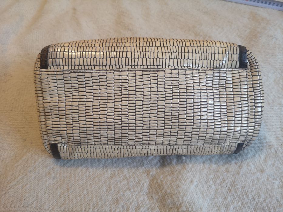 Бежаво-кафява чанта естествена кожа