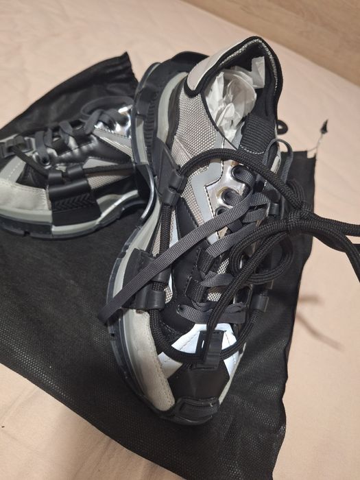 Маратонки дамски нови 38 н