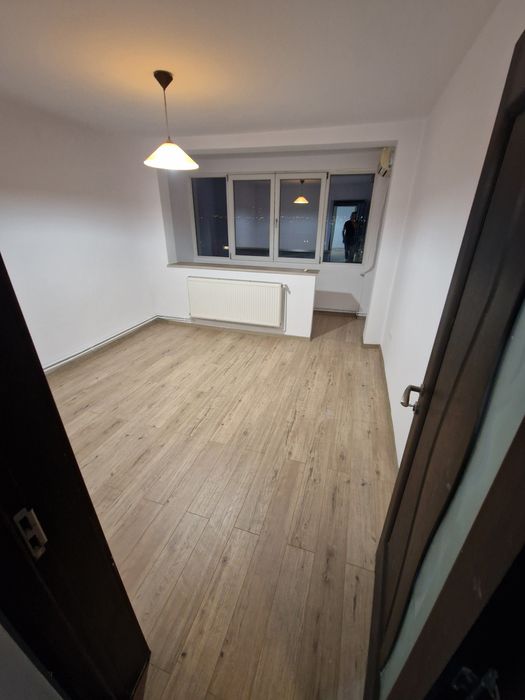 Proprietar, 3 cam, dec, Judetean