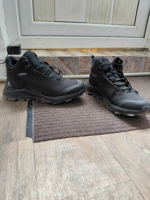 Мужская обувь 40 размер почти новая