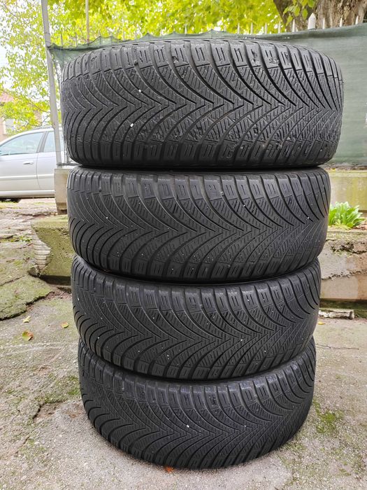 235/55/18 4бр.Kumho Зимни гуми