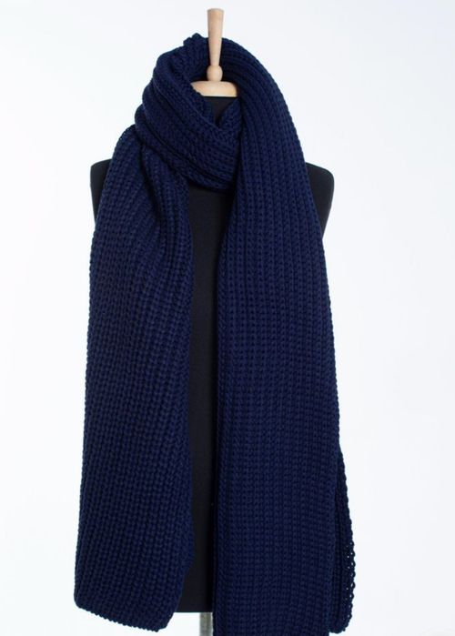 Шарф зима синего цвета