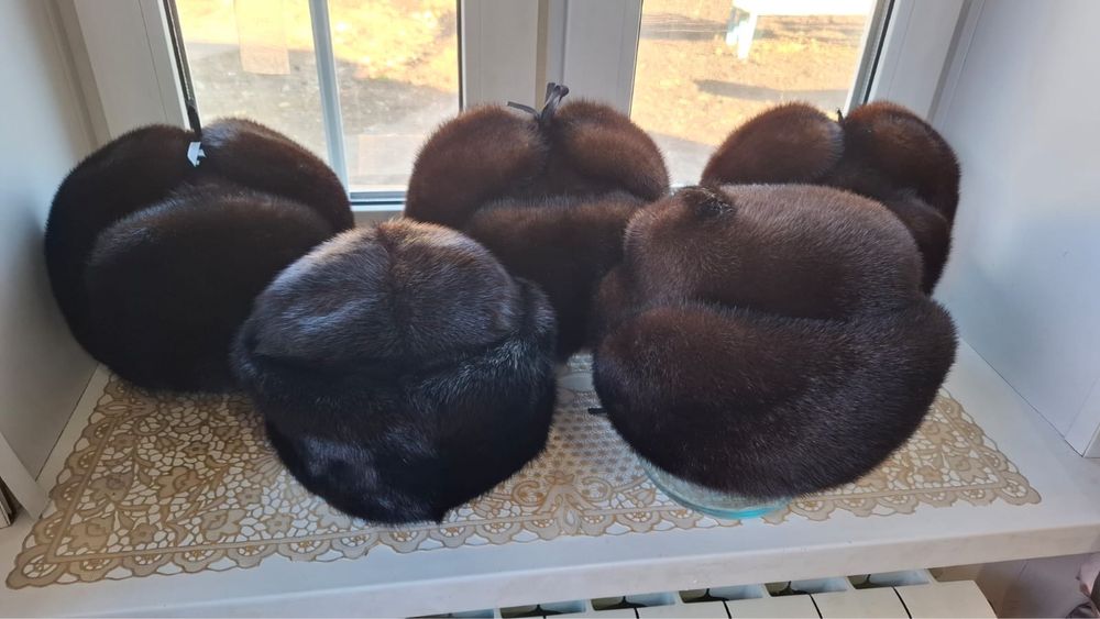 Продам норковые шапки