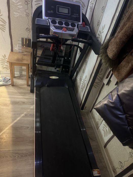 Беговая дорожка за пол цены