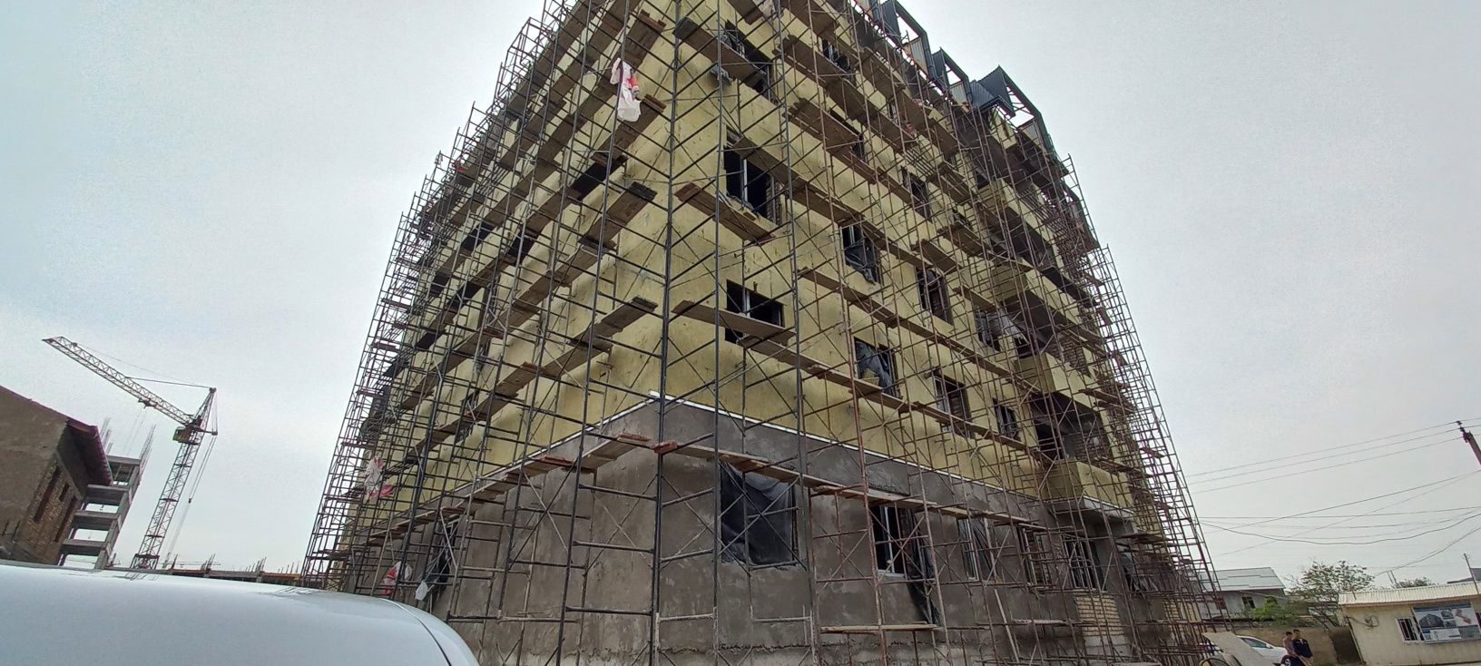 Квартира в новостройке. В районе Туркман гузар. Проезжая фэмили парк