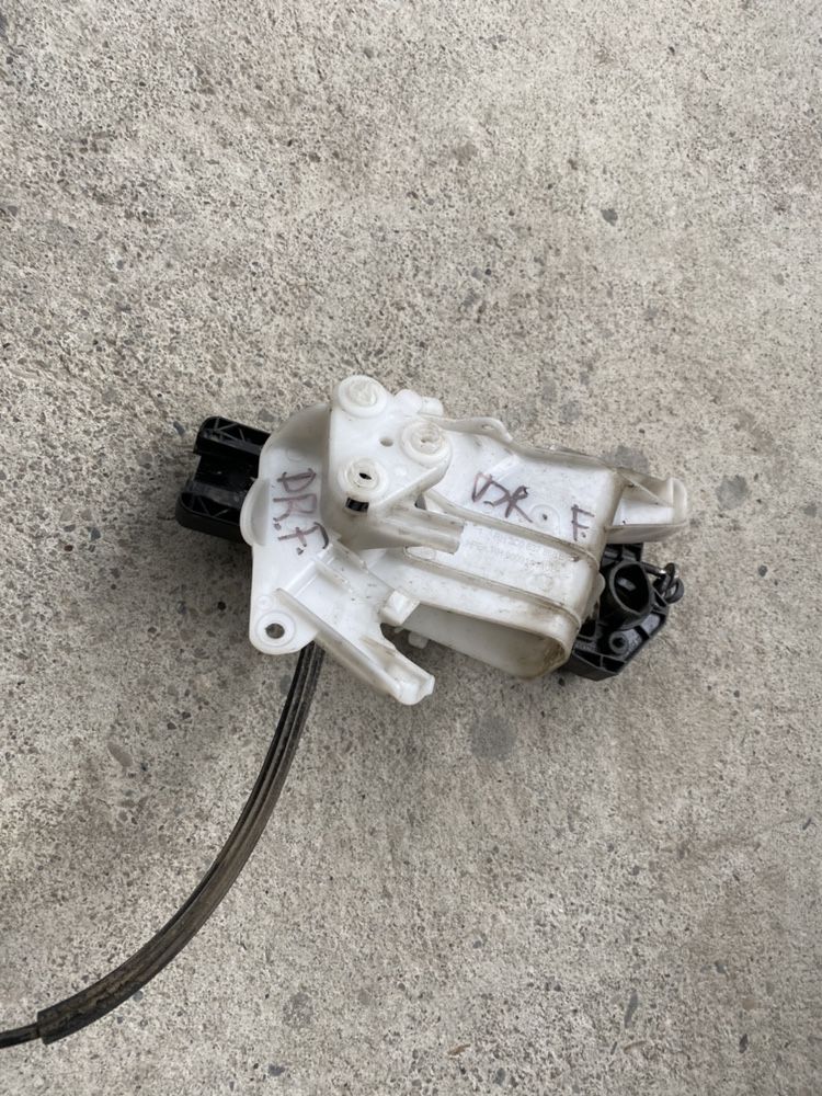 Broasca dreapta fata DE EUROPA pt vw passat b6