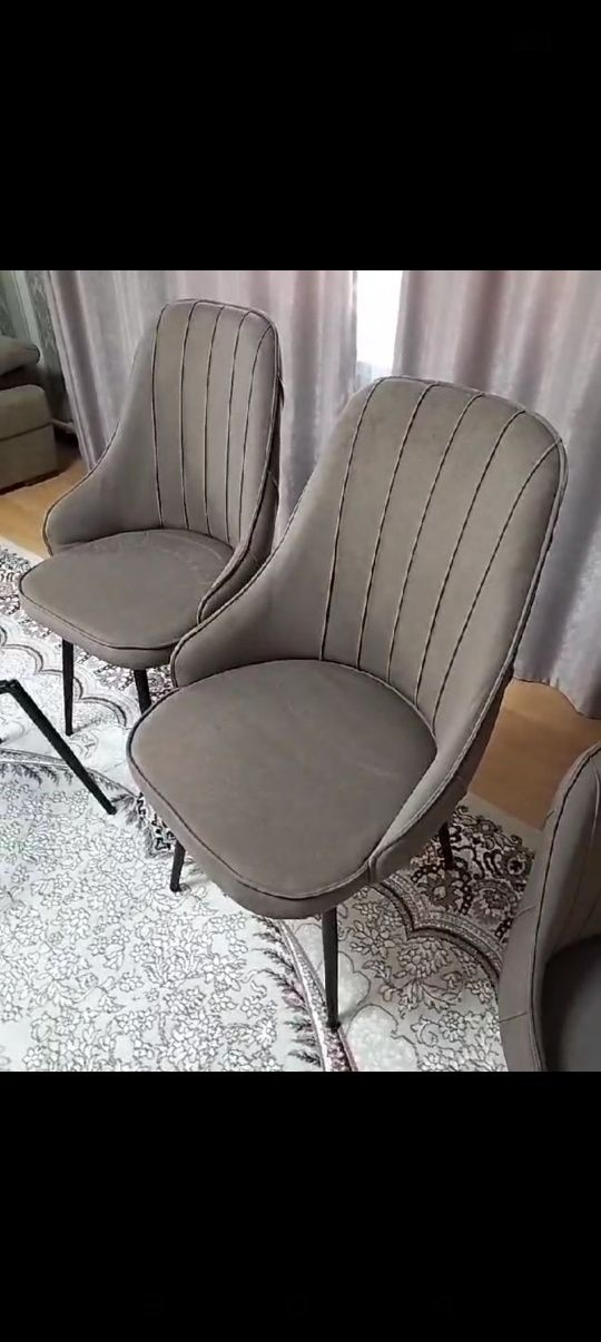 Продам Стулья новые