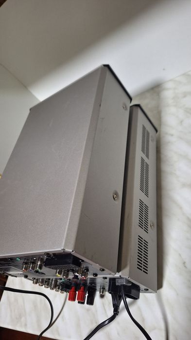 Amplituner +Dvd Yamaha Rx E 600