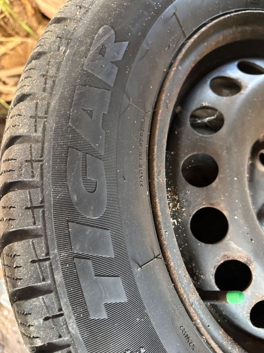 Set cauciucuri iarnă Tigar 195/65 R15 cu jante tablă-stare buna