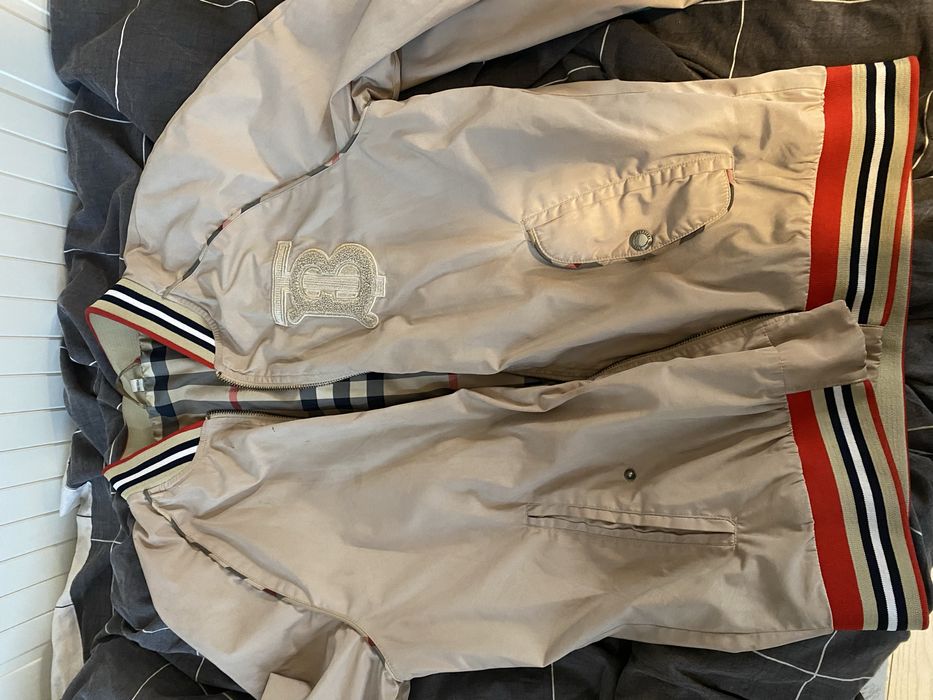 Hanorac Burberry Original – Design Clasic cu Interior Check Iconic