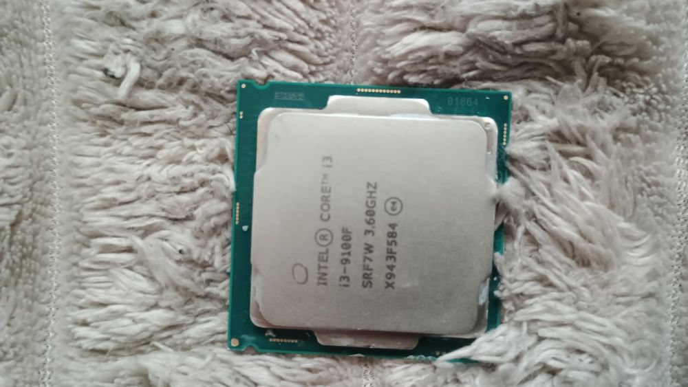 Vând i3 9100f soket 1151v 2