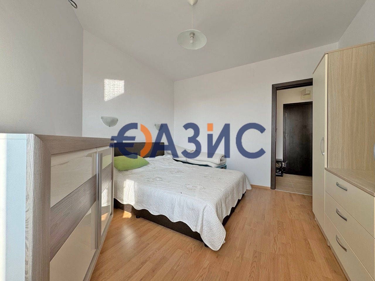 Продава се Двустаен апартамент в к.к. Слънчев бряг - 53 кв.м за 1095 €/кв.м - Снимка #9