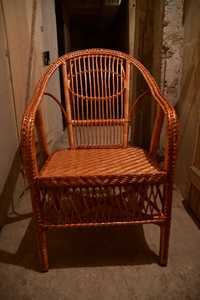Ръчно изработен стол от ракита