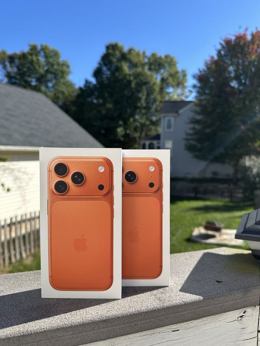 iPhone 17 PRO - 256GB | COSMIC ORANGE