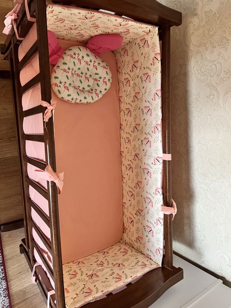 Продам кроватку для новорожденных