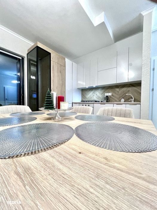 Apartament de 3 camere , Eroilor , blocurile albe