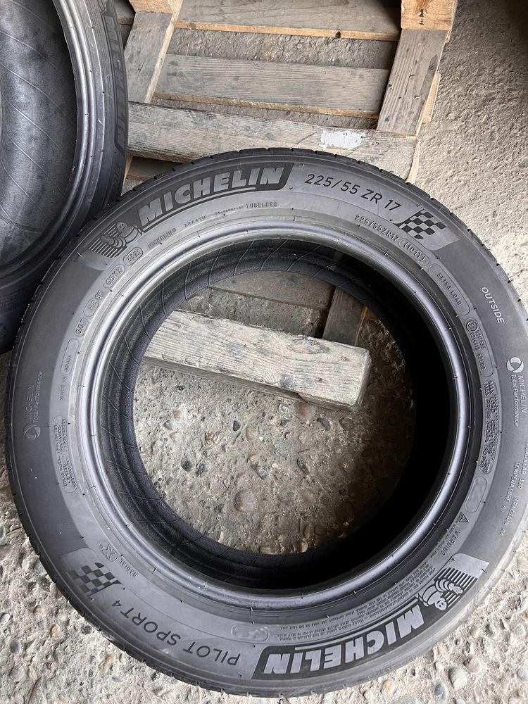 2 anvelope vara 225/55/17 , Michelin , DOT 2021 !