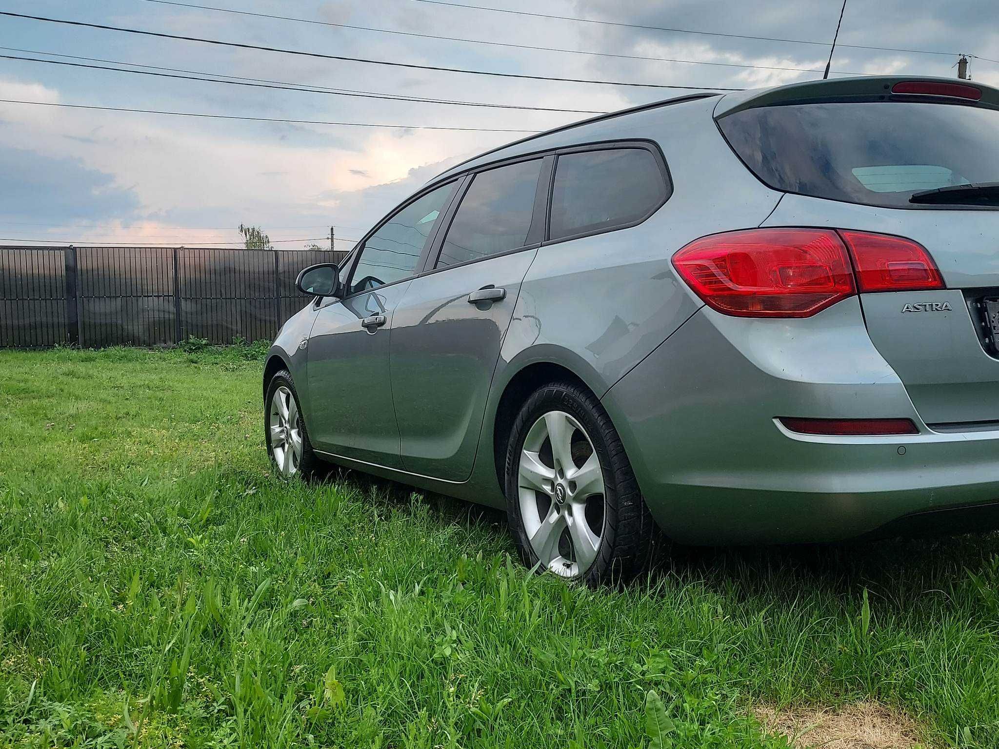 Opel Astra J 2010/1.7cdti/euro5